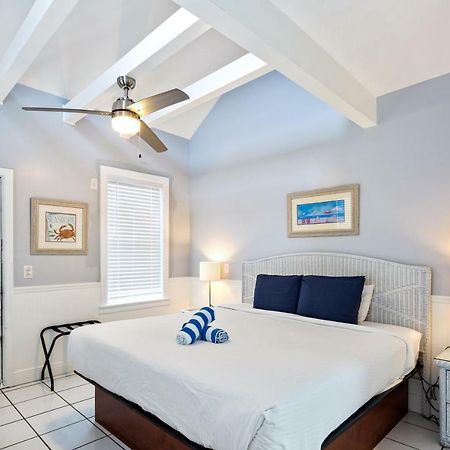 Colors On White Apartment Key West Exterior photo
